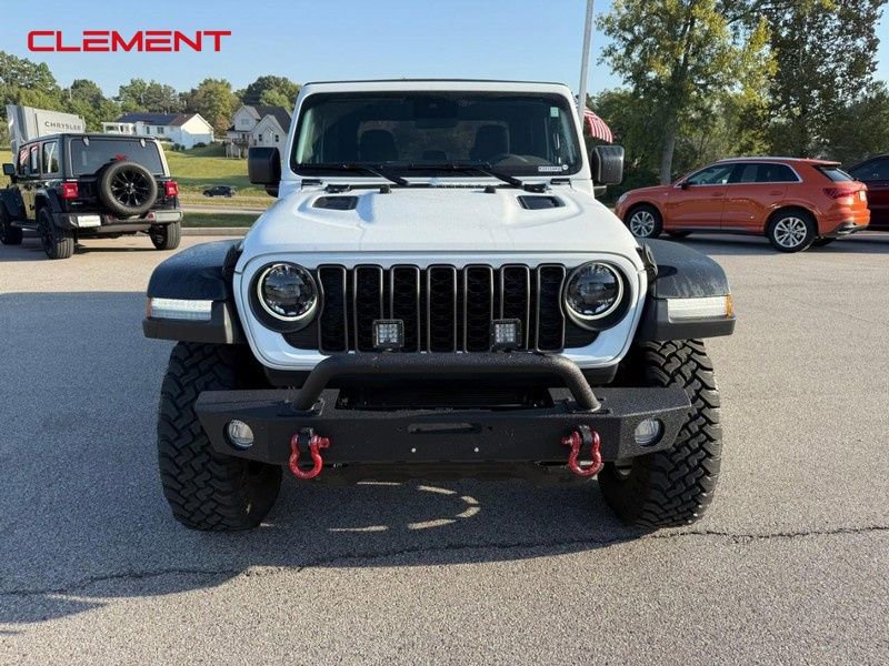 Used 2024 Jeep Gladiator Rubicon w/ Convenience Group AWD/4WD image 11