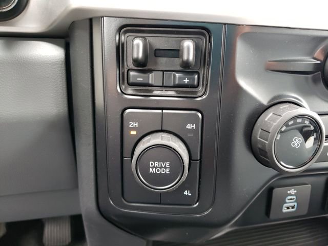 New 2026 Ford F350 XL w/ XL Chrome Package AWD/4WD image 19