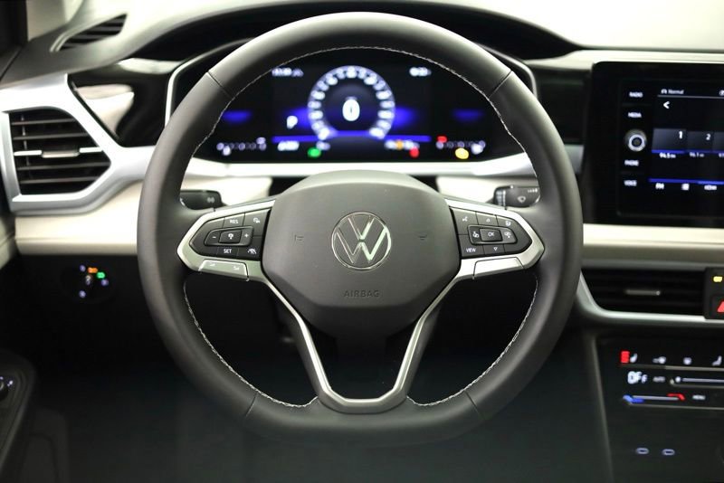 New 2026 Volkswagen Taos SE AWD/4WD image 13
