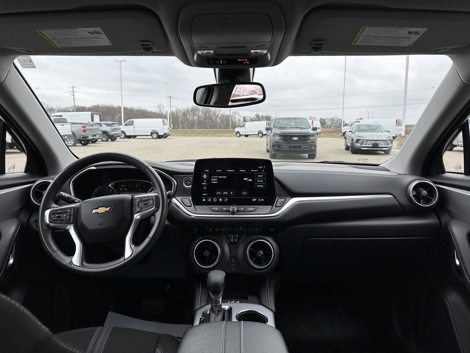 Used 2024 Chevrolet Blazer LT w/ Convenience Package image 17