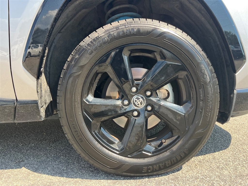 Used 2019 Toyota RAV4 XSE AWD/4WD image 11