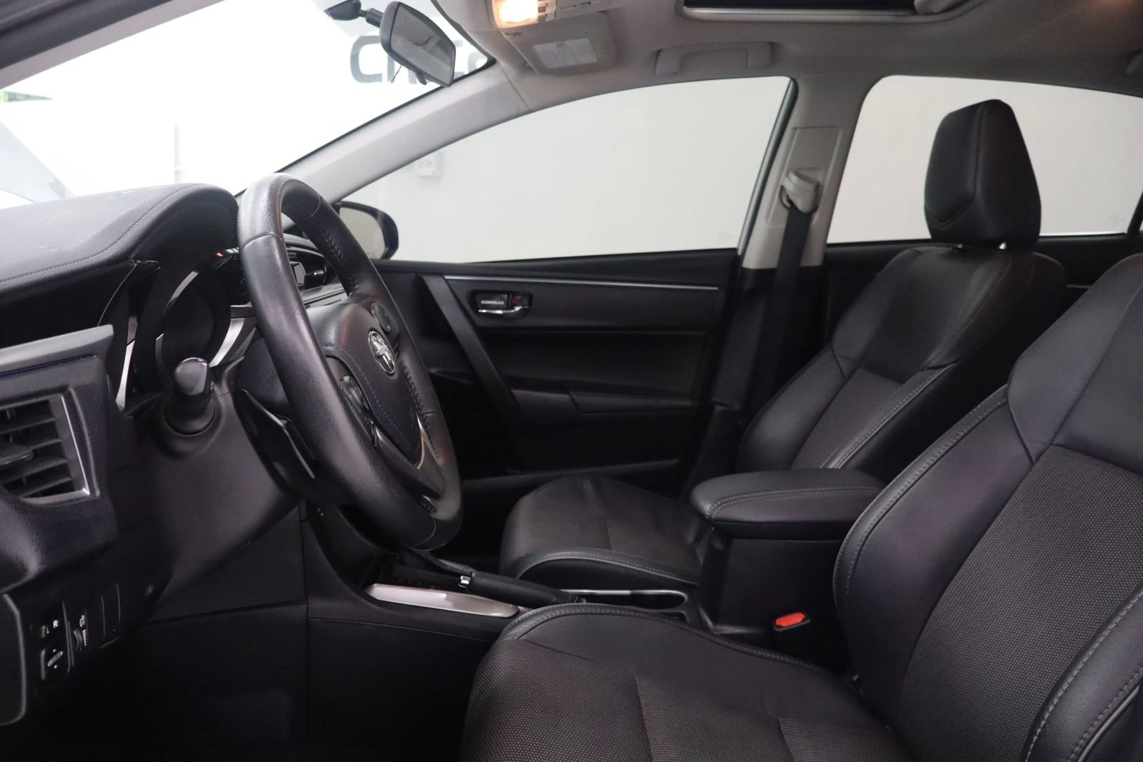 Used 2014 Toyota Corolla S FWD image 11