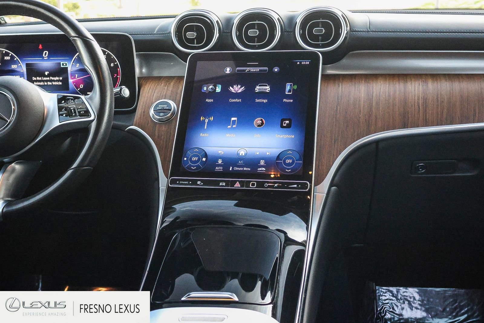 Used 2023 Mercedes-Benz GLC 300 image 16