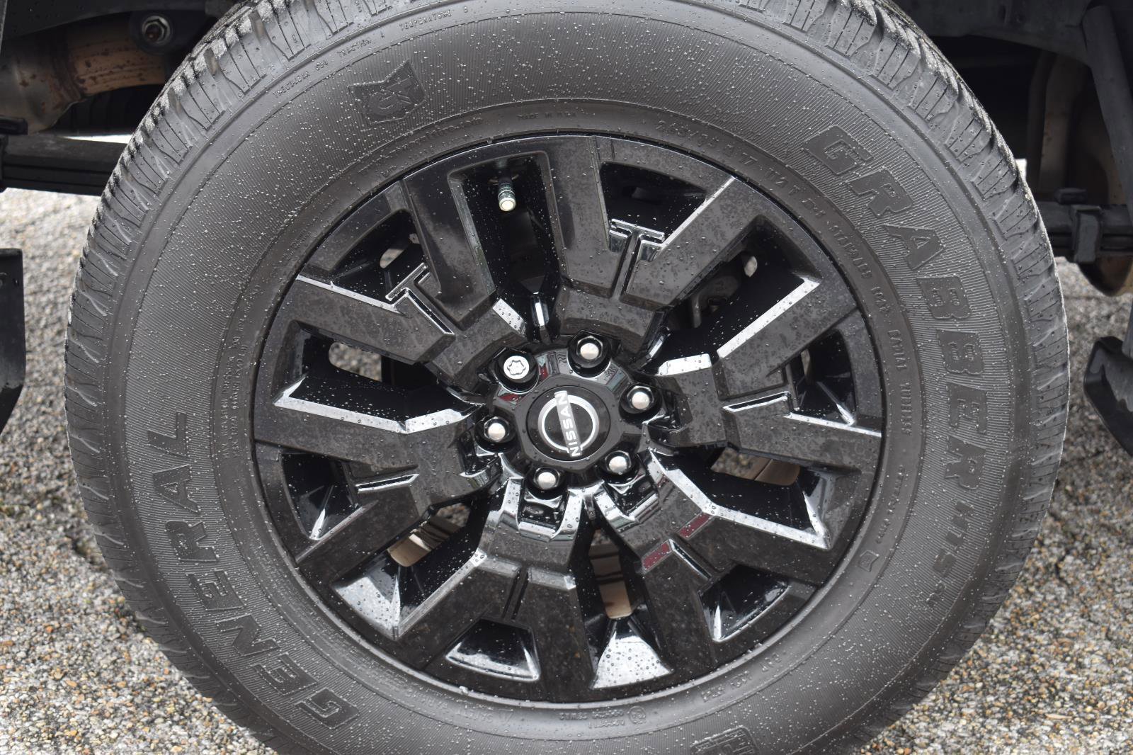 Used 2022 Nissan Frontier SV w/ Technology Package AWD/4WD image 11