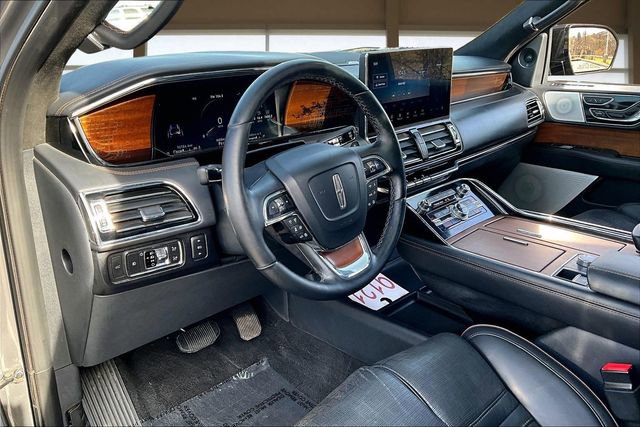 Used 2022 Lincoln Navigator Black Label image 14