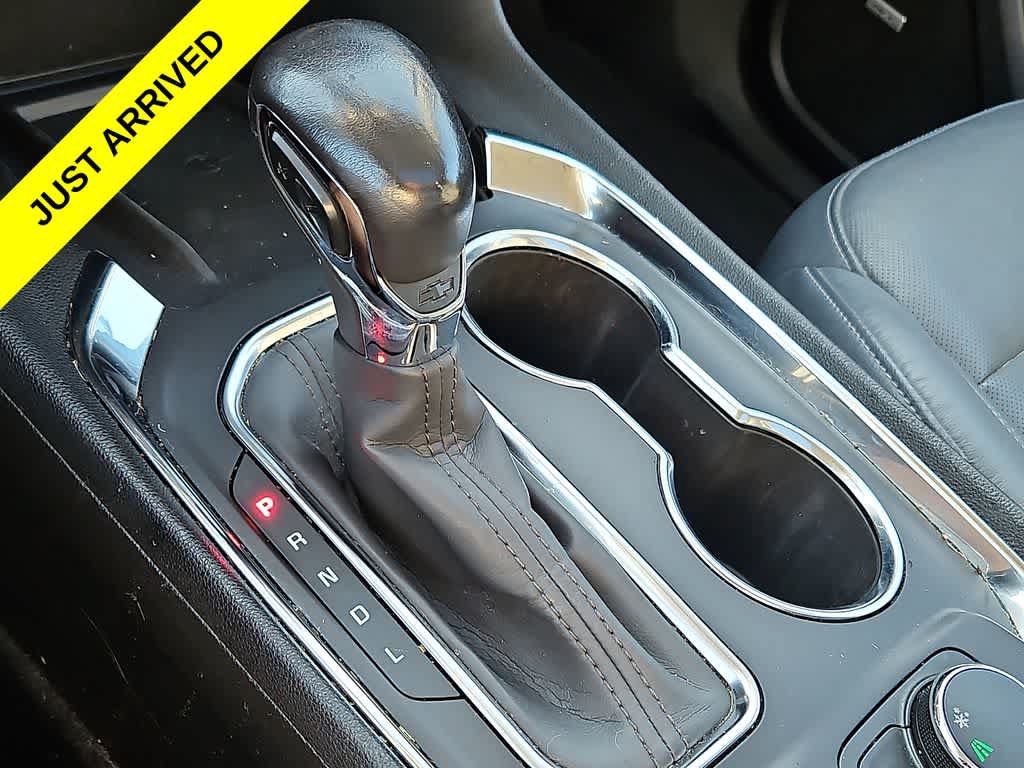 Used 2021 Chevrolet Traverse Premier FWD image 15