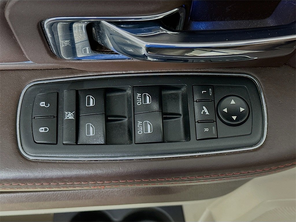 Used 2018 RAM 1500 Laramie Longhorn w/ Longhorn Southfork Package image 22