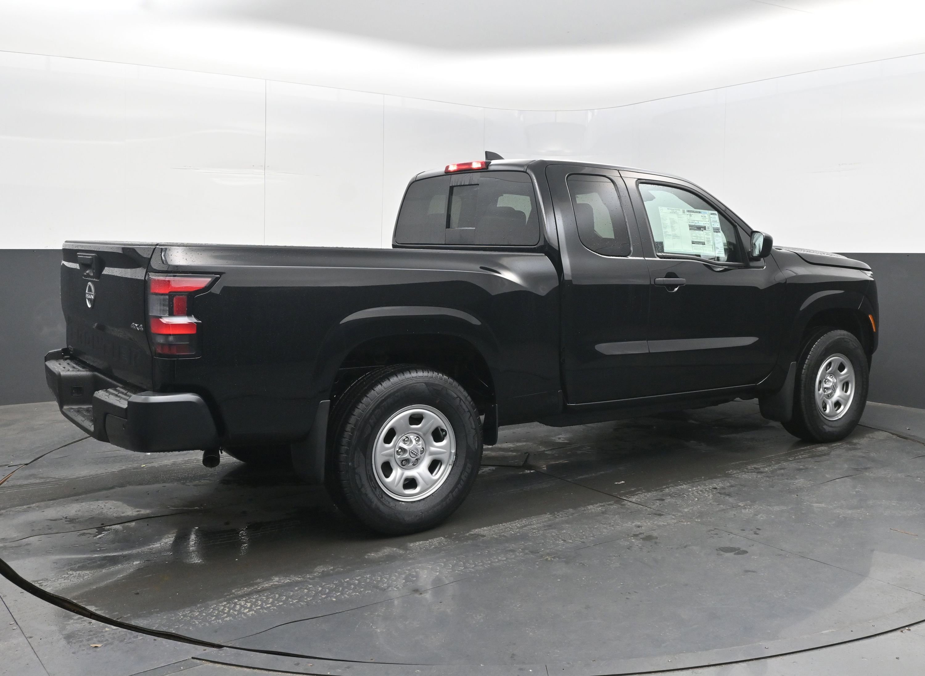 New 2026 Nissan Frontier S image 7