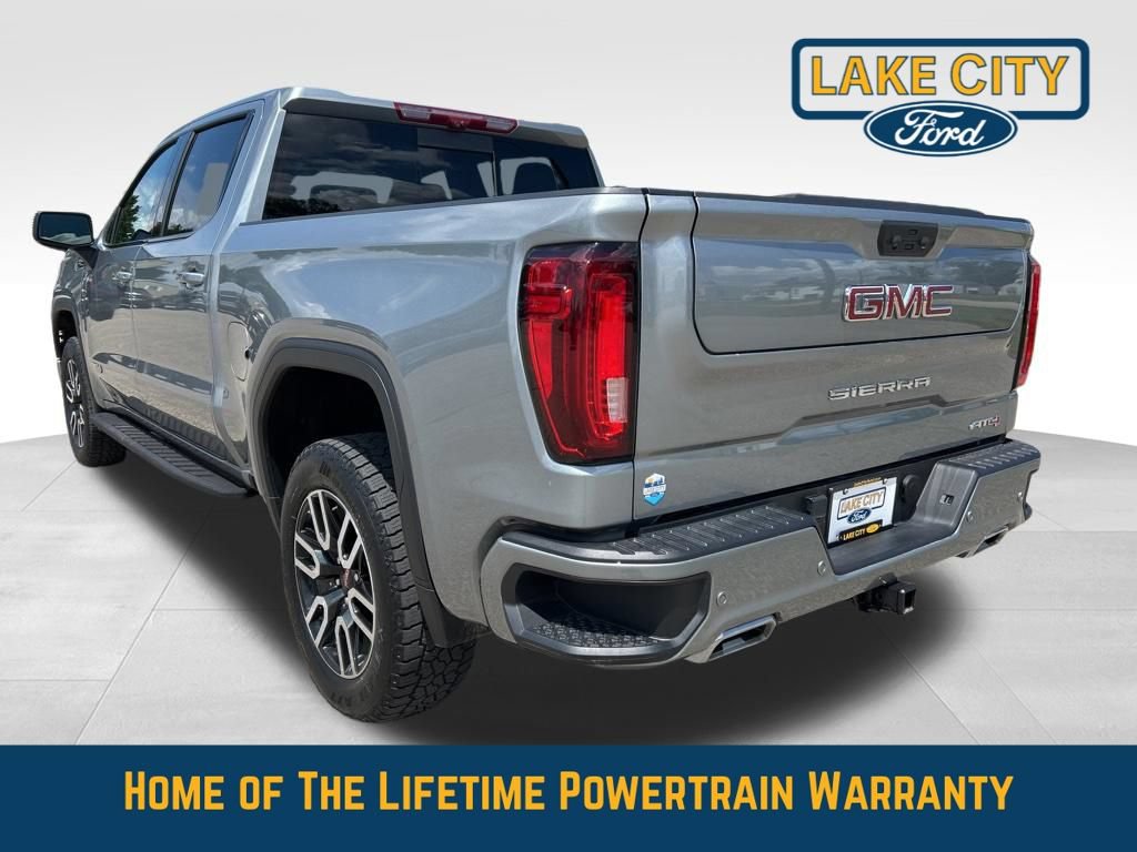 Used 2025 GMC Sierra 1500 AT4 w/ Technology Package AWD/4WD image 3