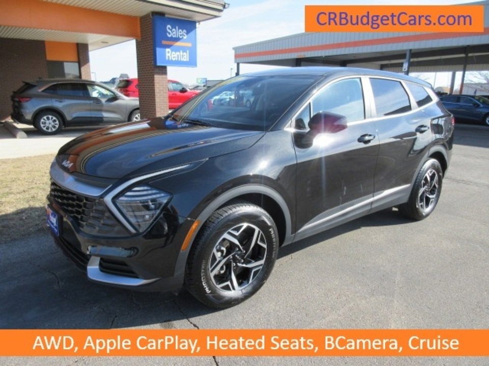 Used 2024 Kia Sportage LX image 1