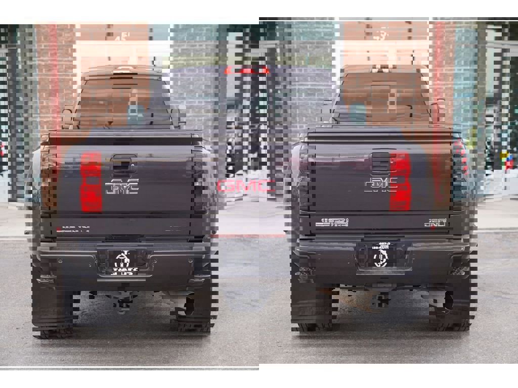 Used 2015 GMC Sierra 3500 Denali w/ Duramax Plus Package image 7