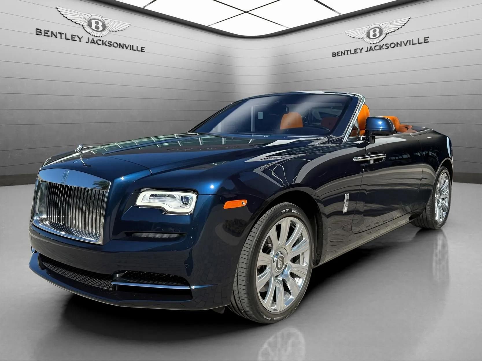 Used 2018 Rolls-Royce Dawn image 17