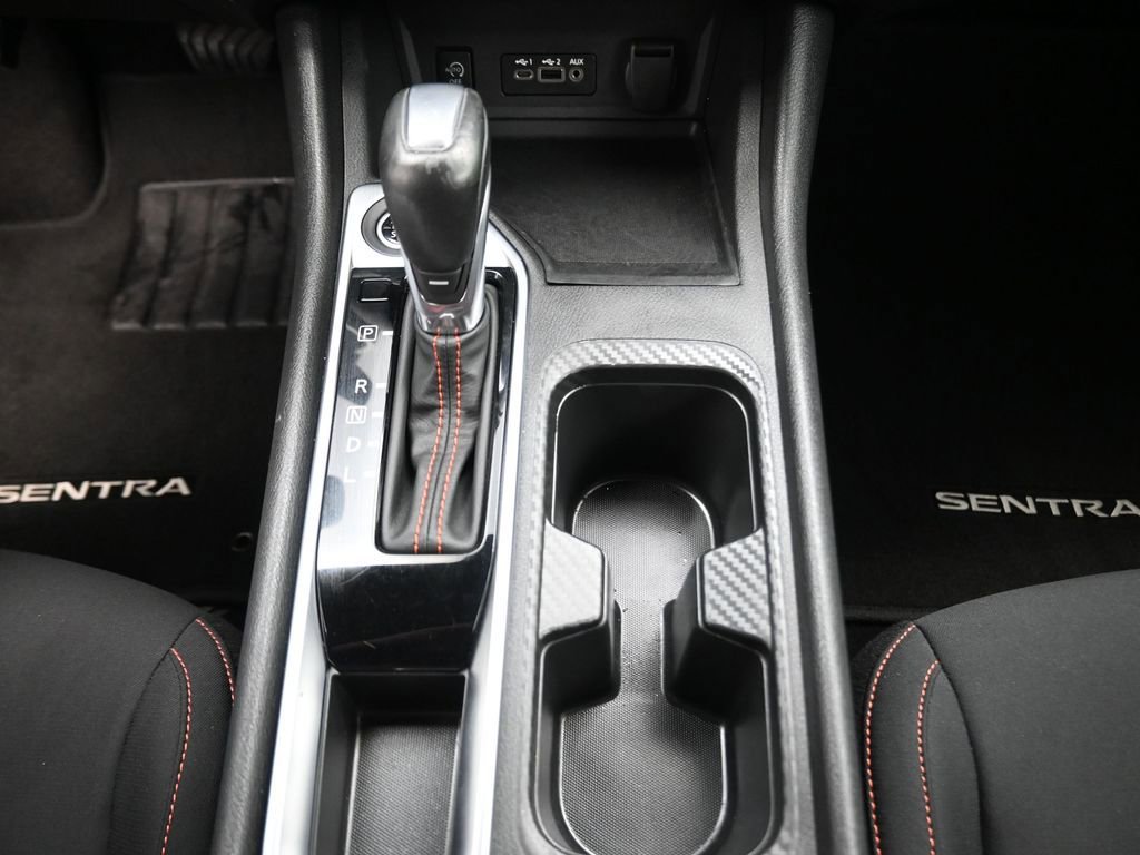 Used 2025 Nissan Sentra SR image 9
