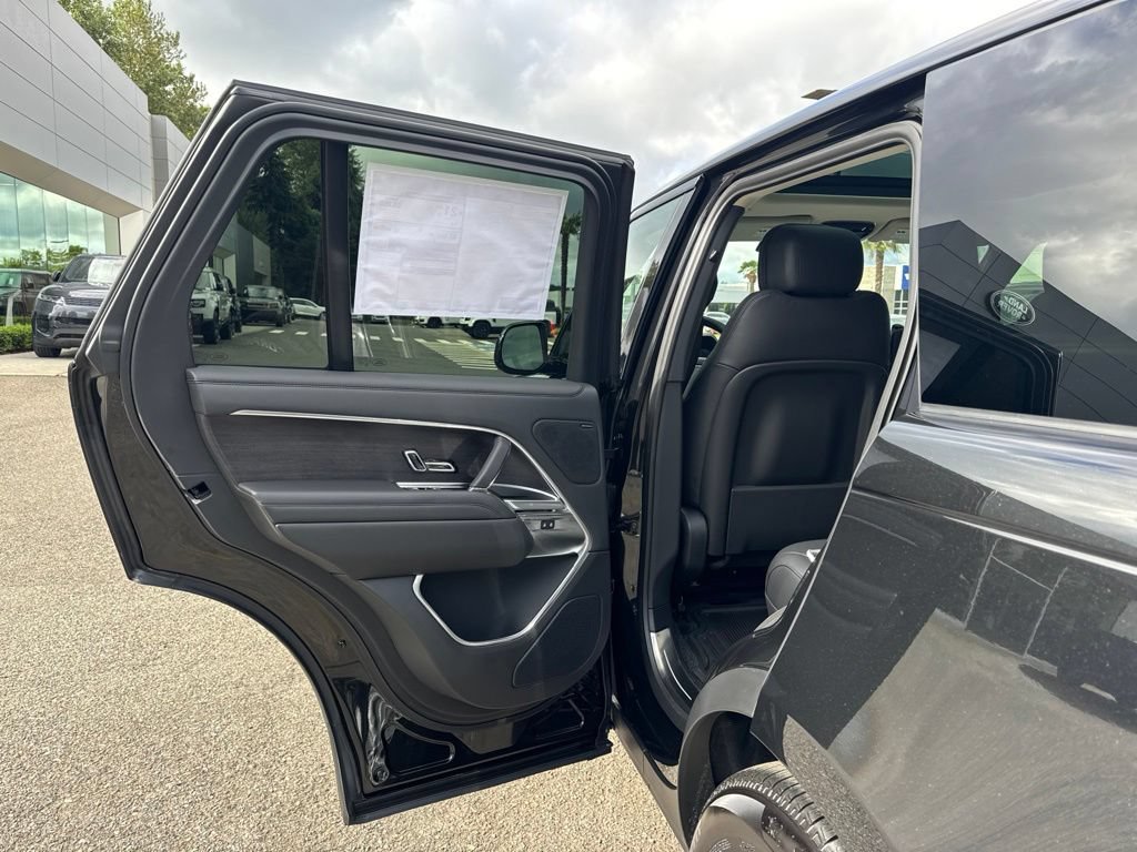 New 2026 Land Rover Range Rover SE AWD/4WD image 15