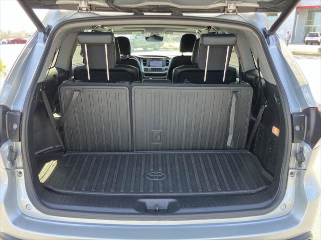 Certified 2019 Toyota Highlander XLE image 30