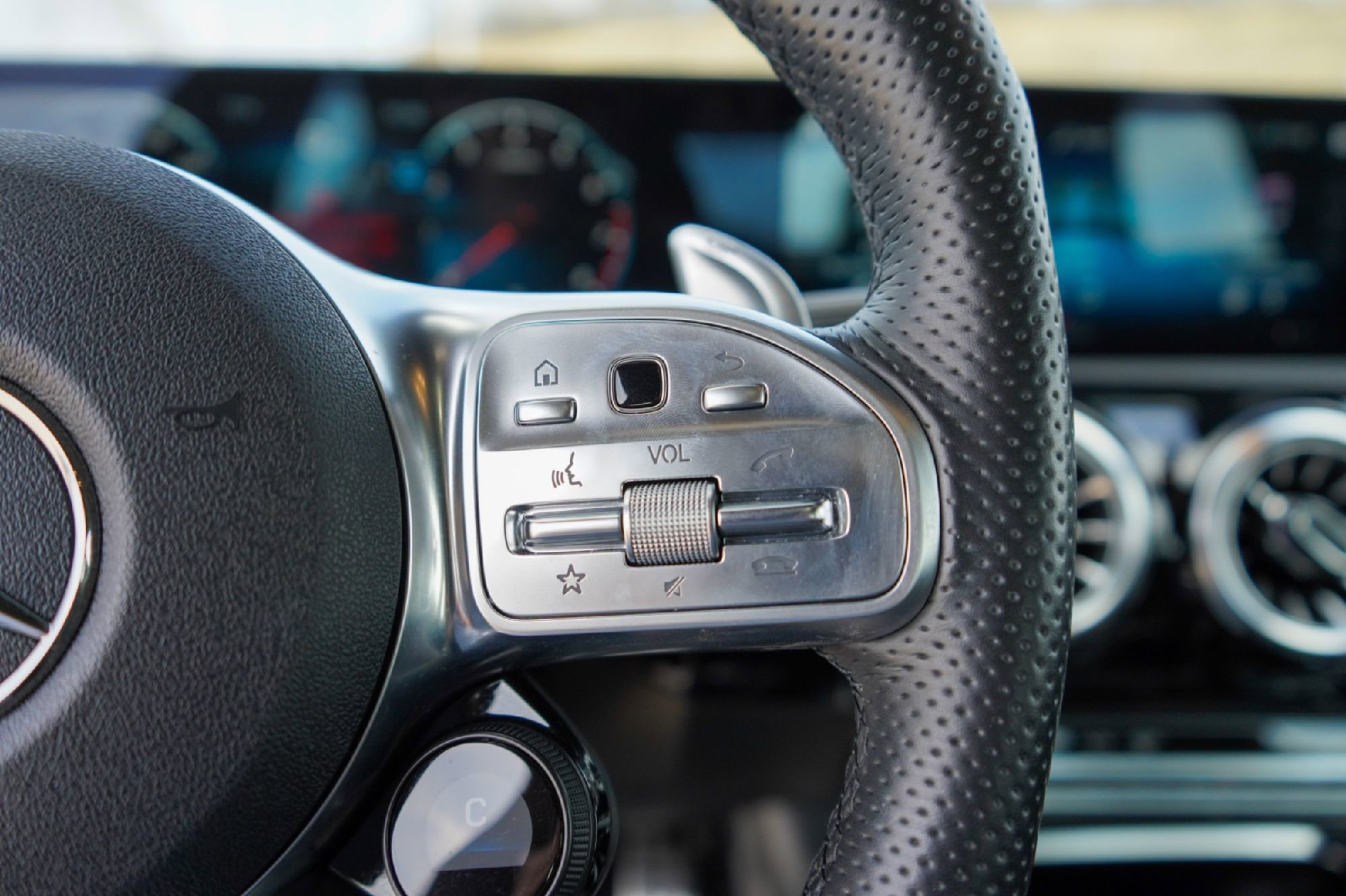 Used 2022 Mercedes-Benz CLA 35 AMG 4MATIC image 12