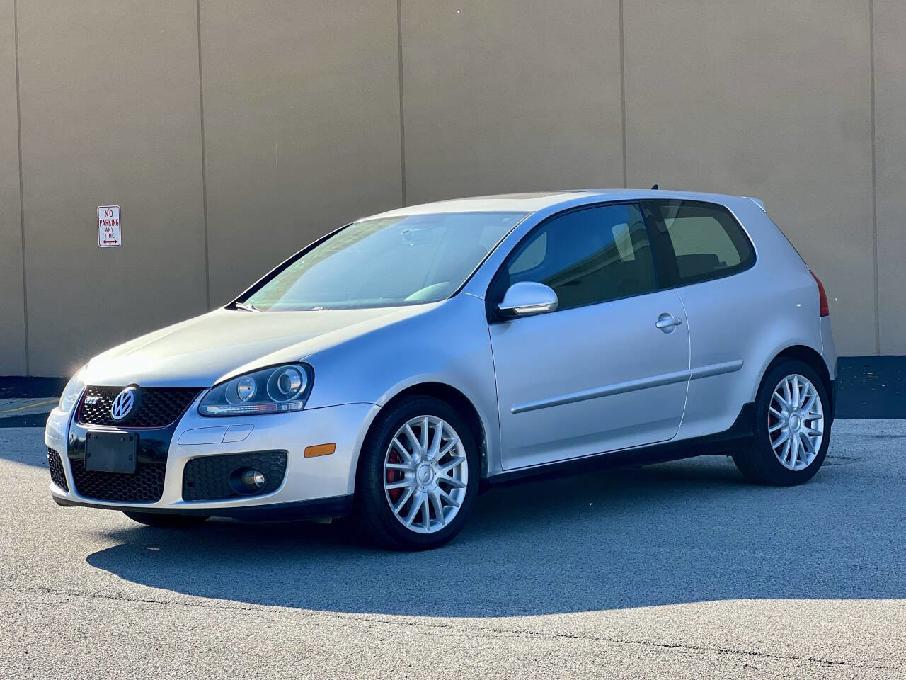 Used 2007 Volkswagen GTI 2-Door image 10