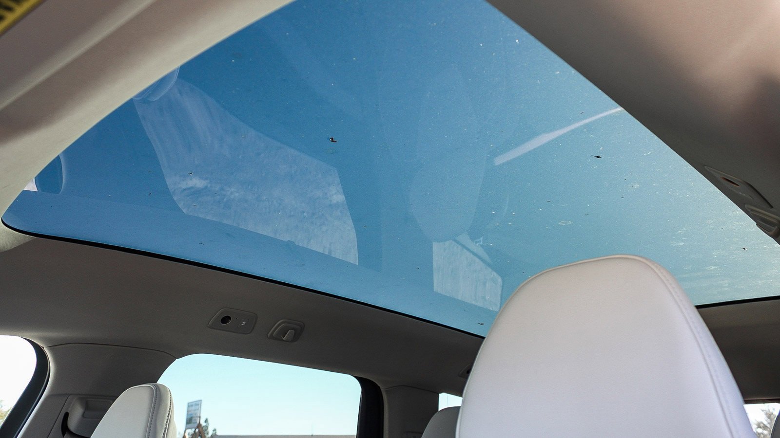 New 2025 Volvo EX90 Ultra w/ Protection Package Premier image 28