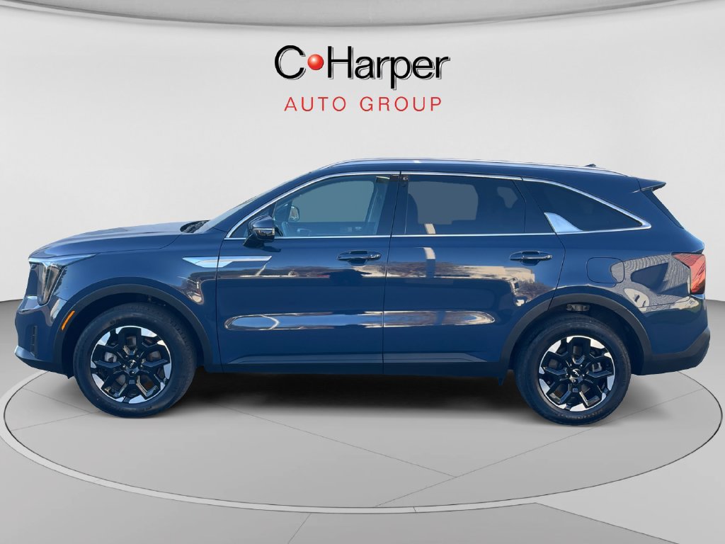 Certified 2024 Kia Sorento S w/ Panoramic Sunroof Package AWD/4WD image 6