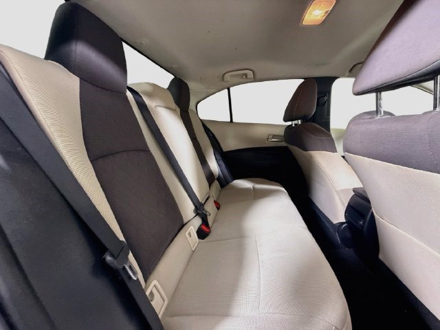 Used 2020 Toyota Corolla LE FWD image 25