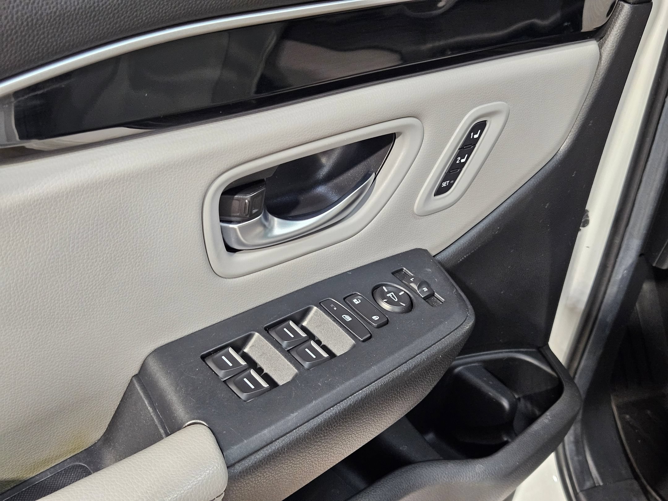 Used 2025 Honda Pilot Touring image 21