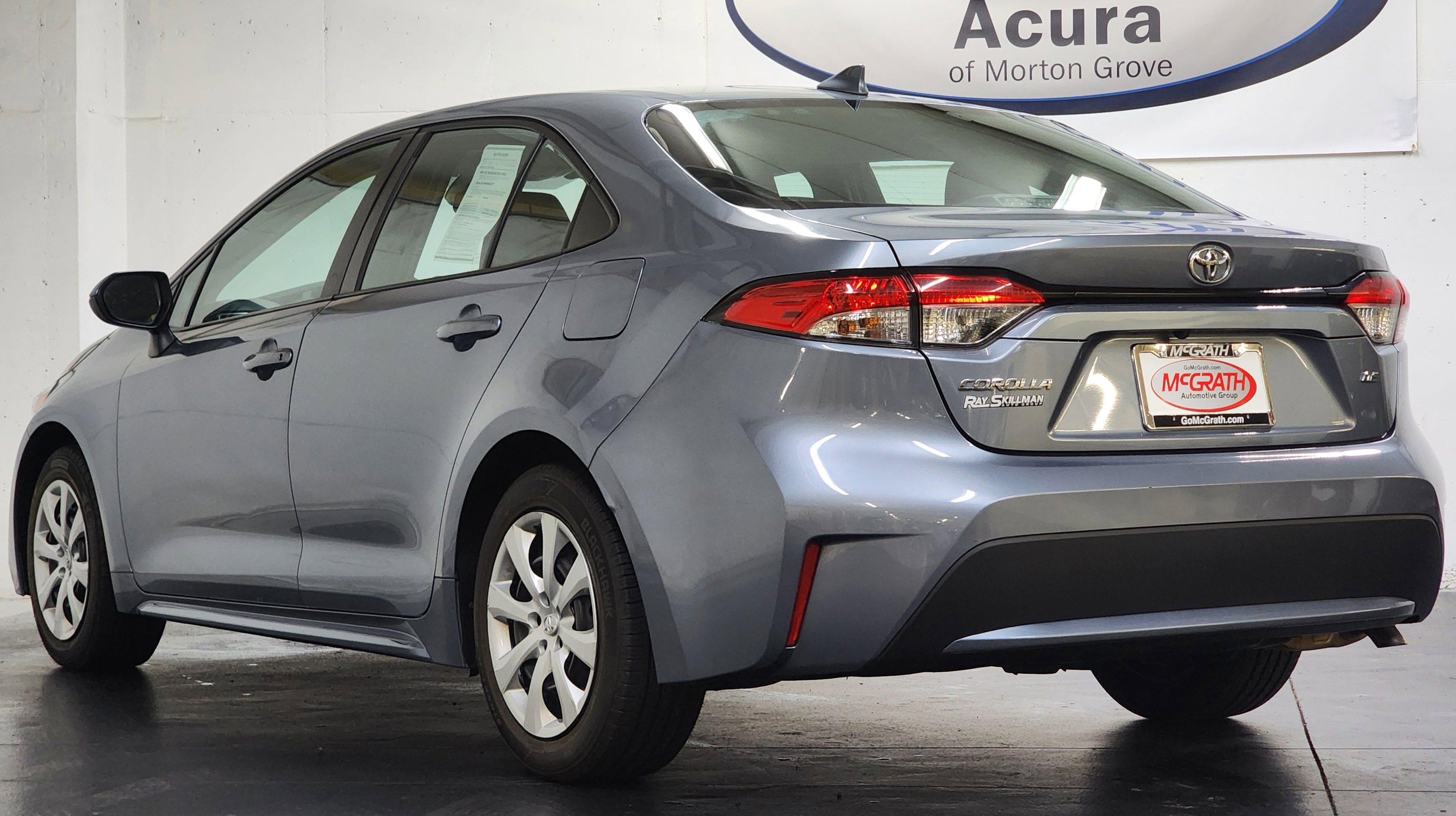 Used 2022 Toyota Corolla LE image 9