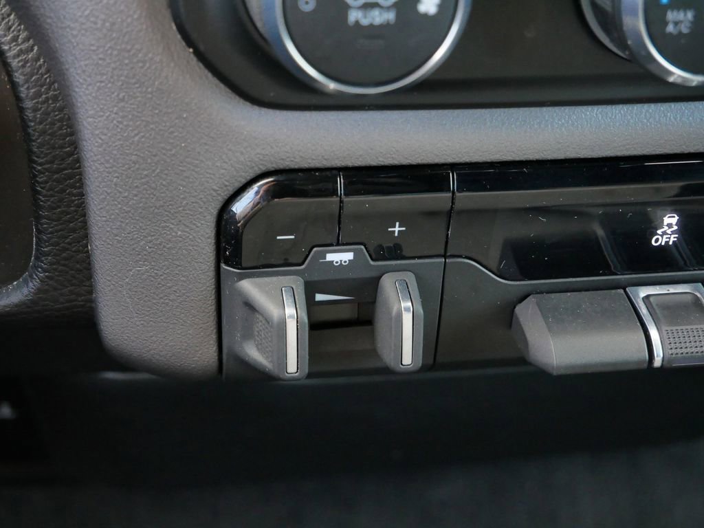 Used 2023 RAM 1500 Big Horn image 36
