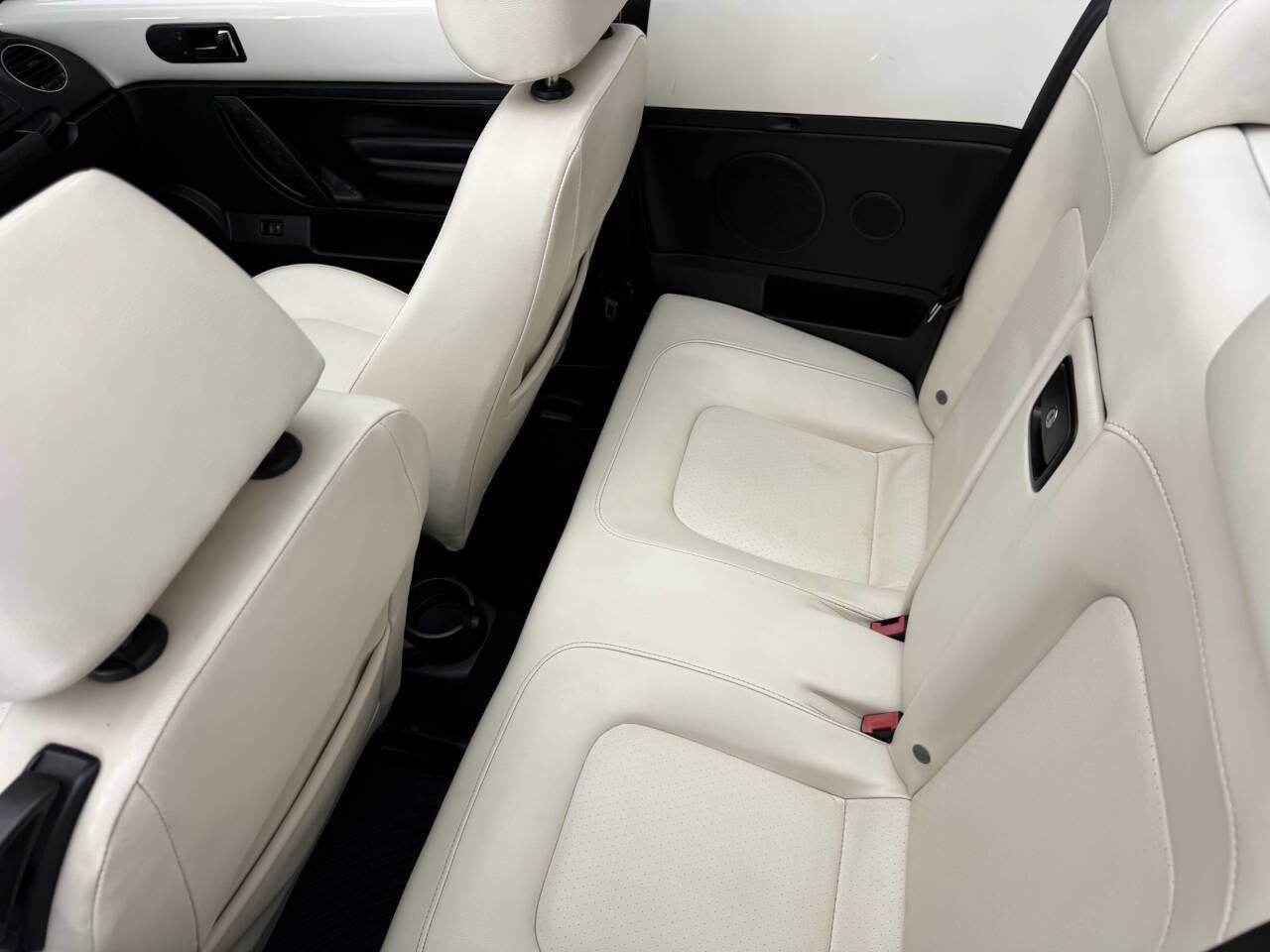 Used 2007 Volkswagen Beetle Triple White Edition FWD image 23
