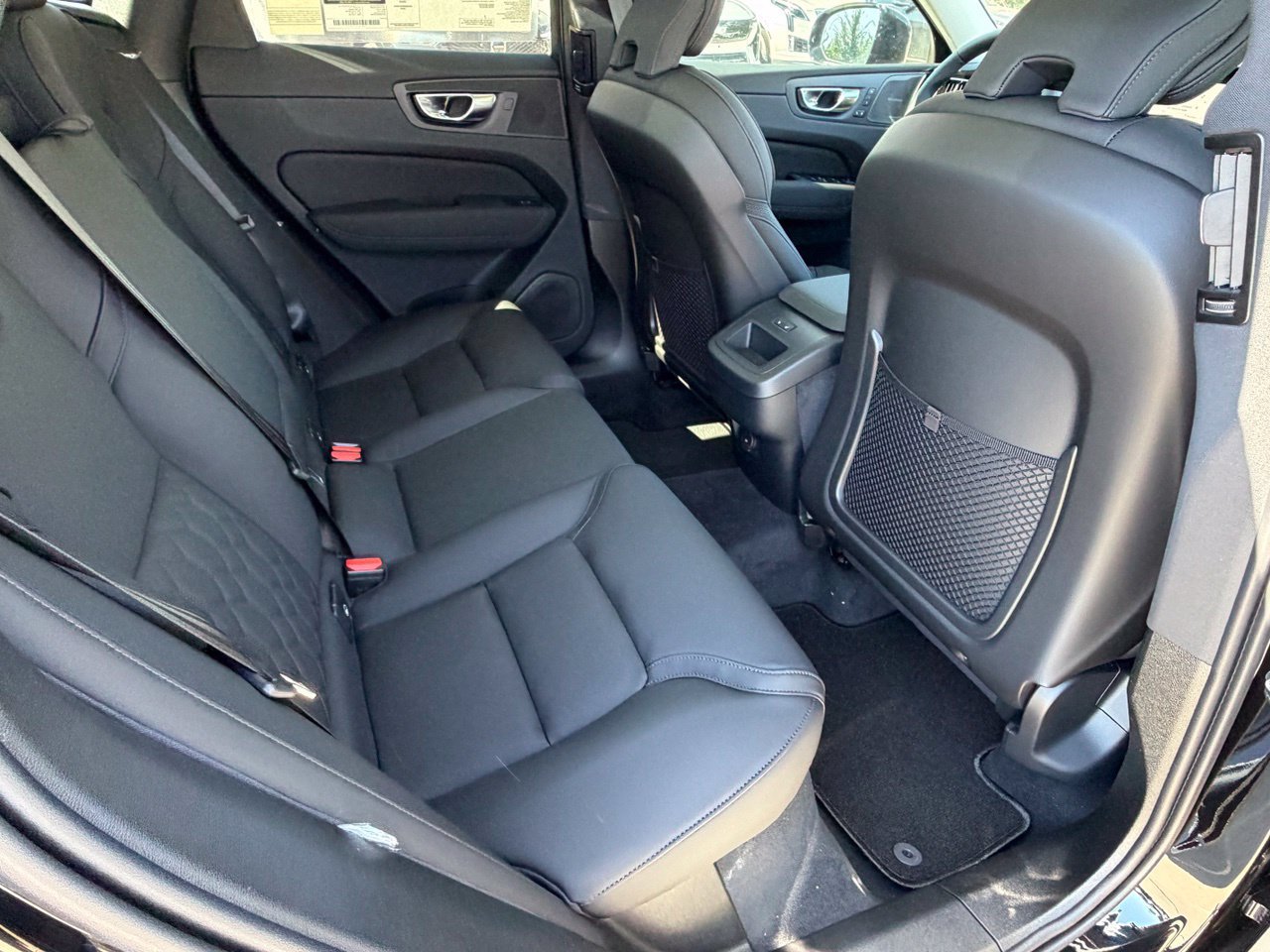 New 2027 Volvo XC60 B5 Plus AWD/4WD image 26
