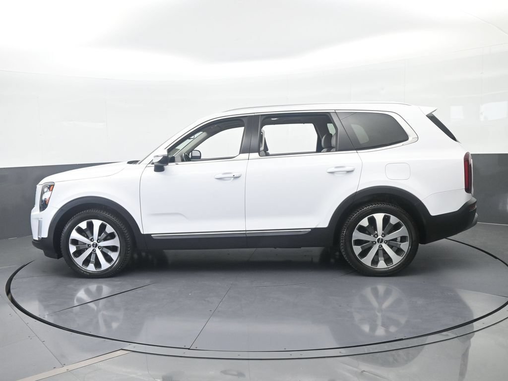 Used 2022 Kia Telluride EX w/ EX Premium Package AWD/4WD image 3