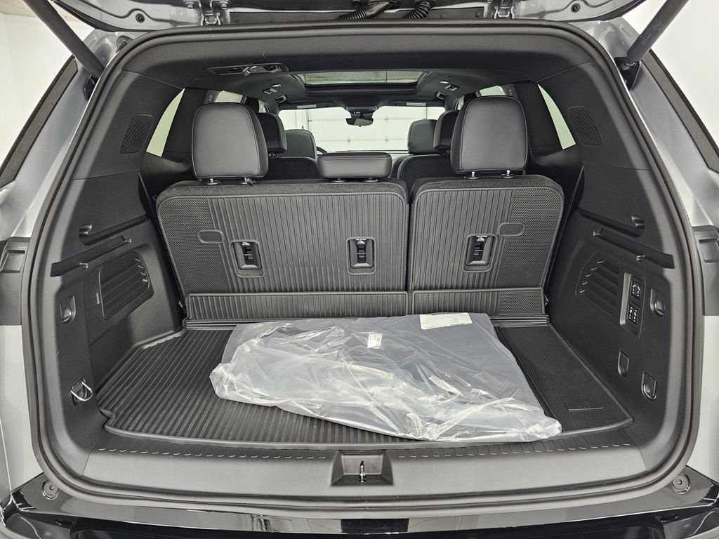 New 2026 Buick Enclave Sport Touring w/ Power Package FWD image 28