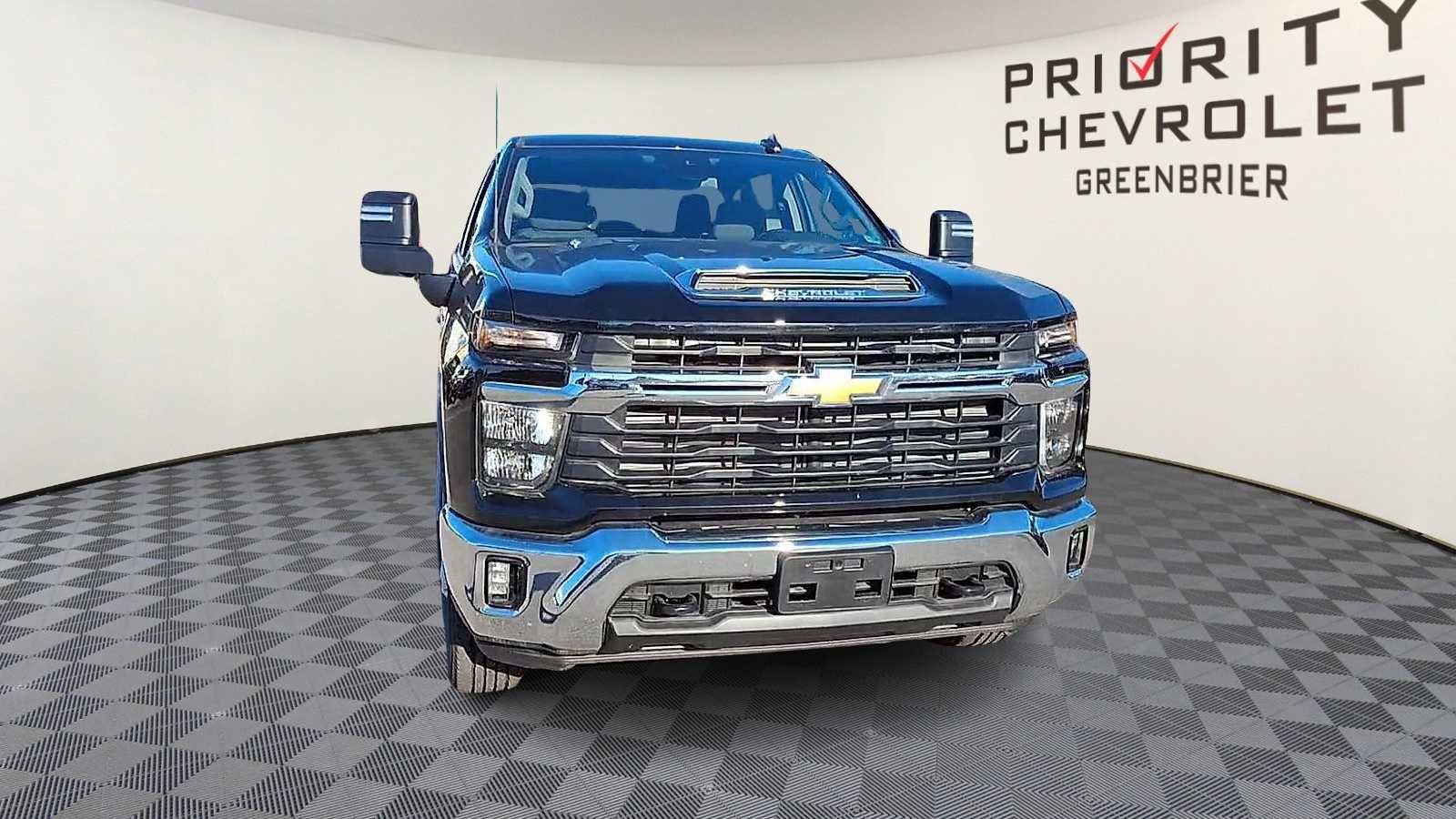 Used 2025 Chevrolet Silverado 2500 LT w/ Convenience Package image 3