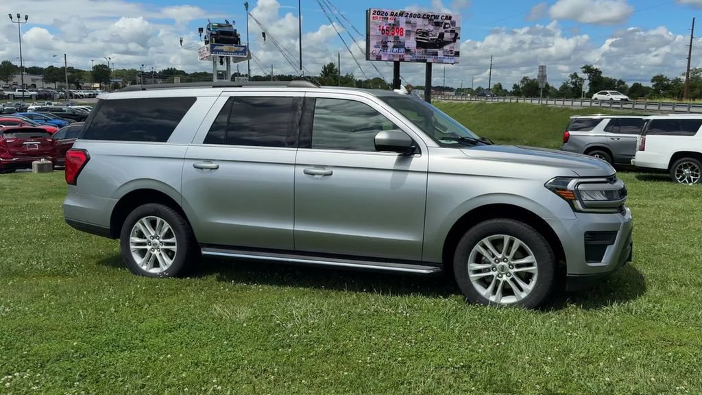 Used 2022 Ford Expedition Max XLT AWD/4WD image 8