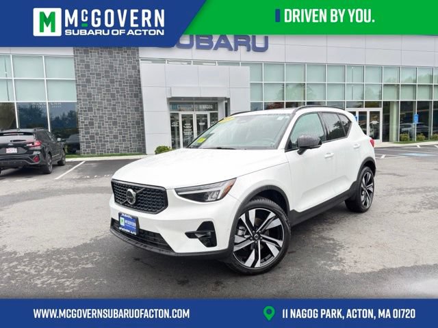 Used 2024 Volvo XC40 B5 Plus w/ Climate Package AWD/4WD image 1