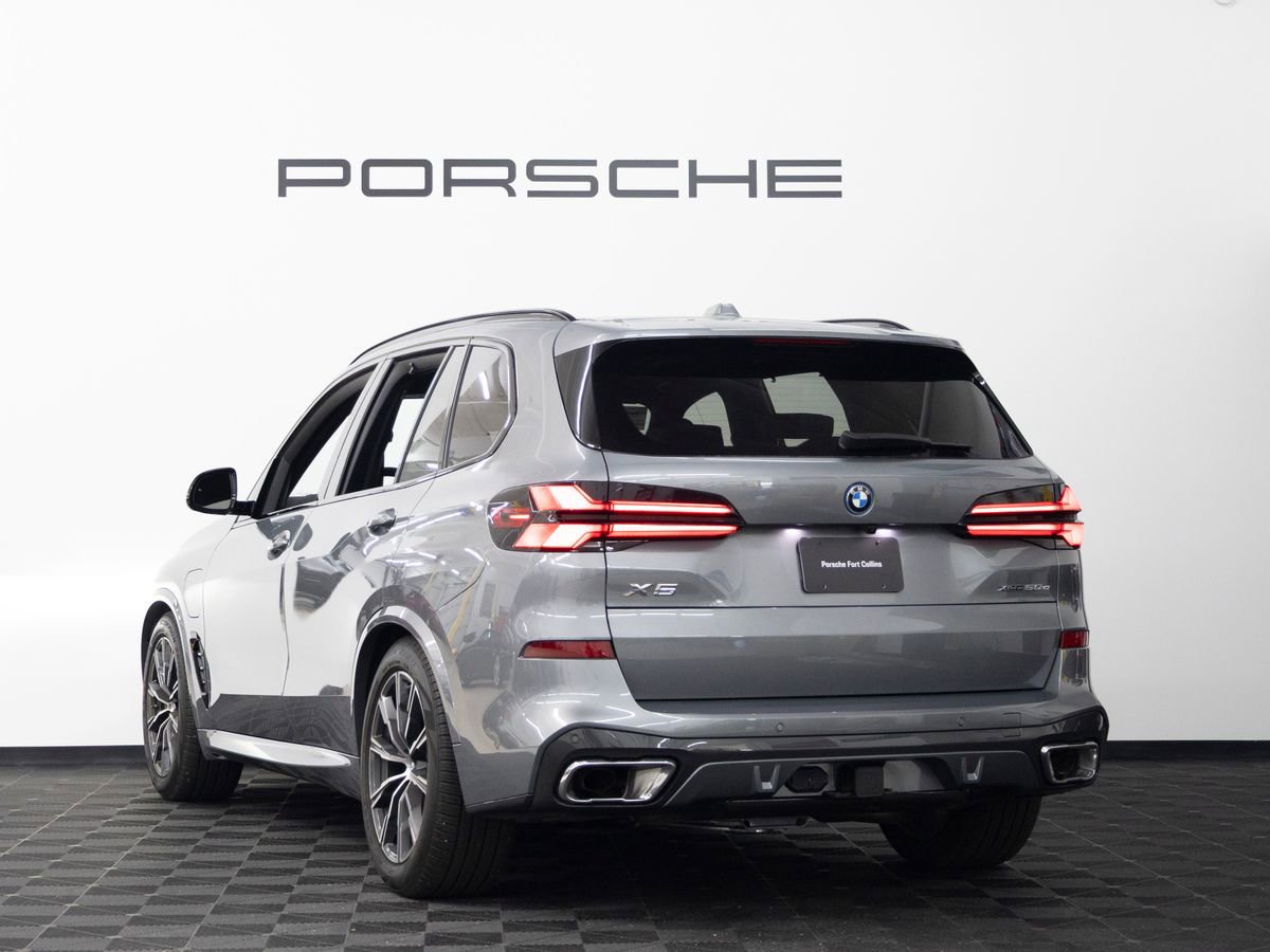 Used 2025 BMW X5 xDrive50e w/ M Sport Package image 3