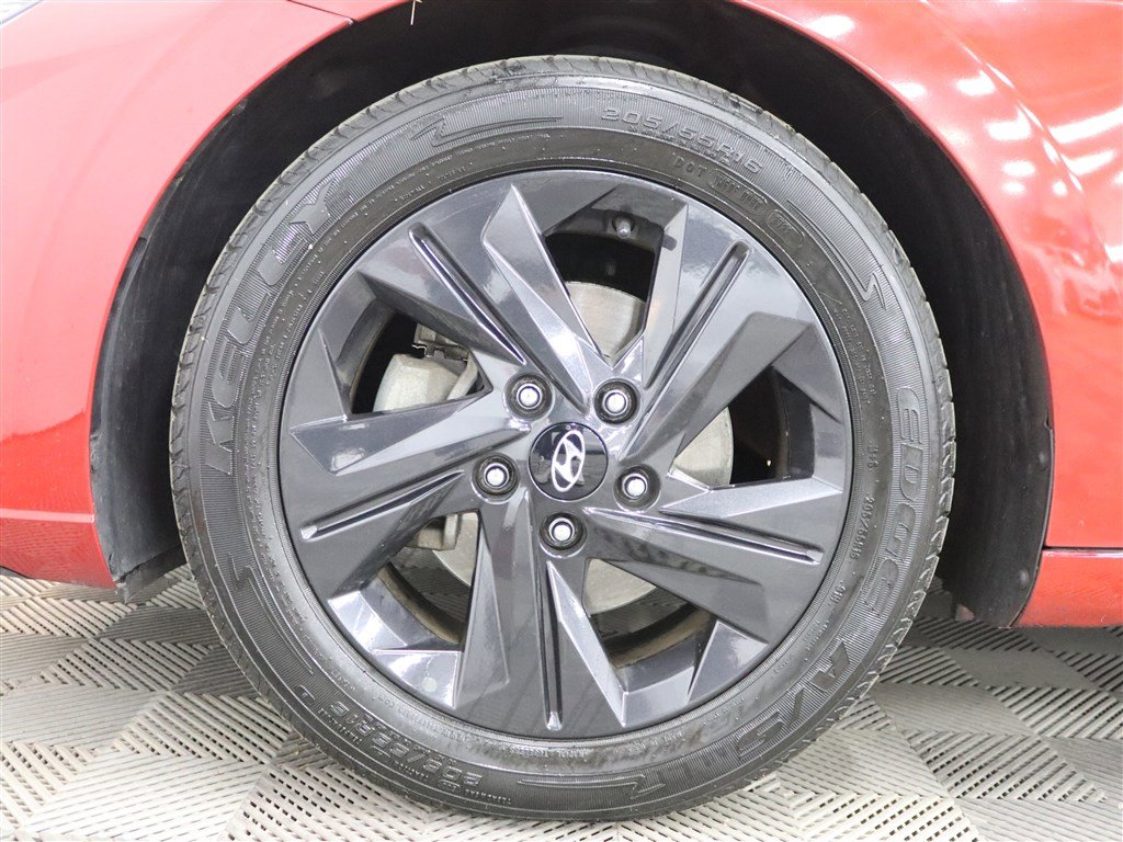 Used 2021 Hyundai Elantra SEL w/ Convenience Package image 37