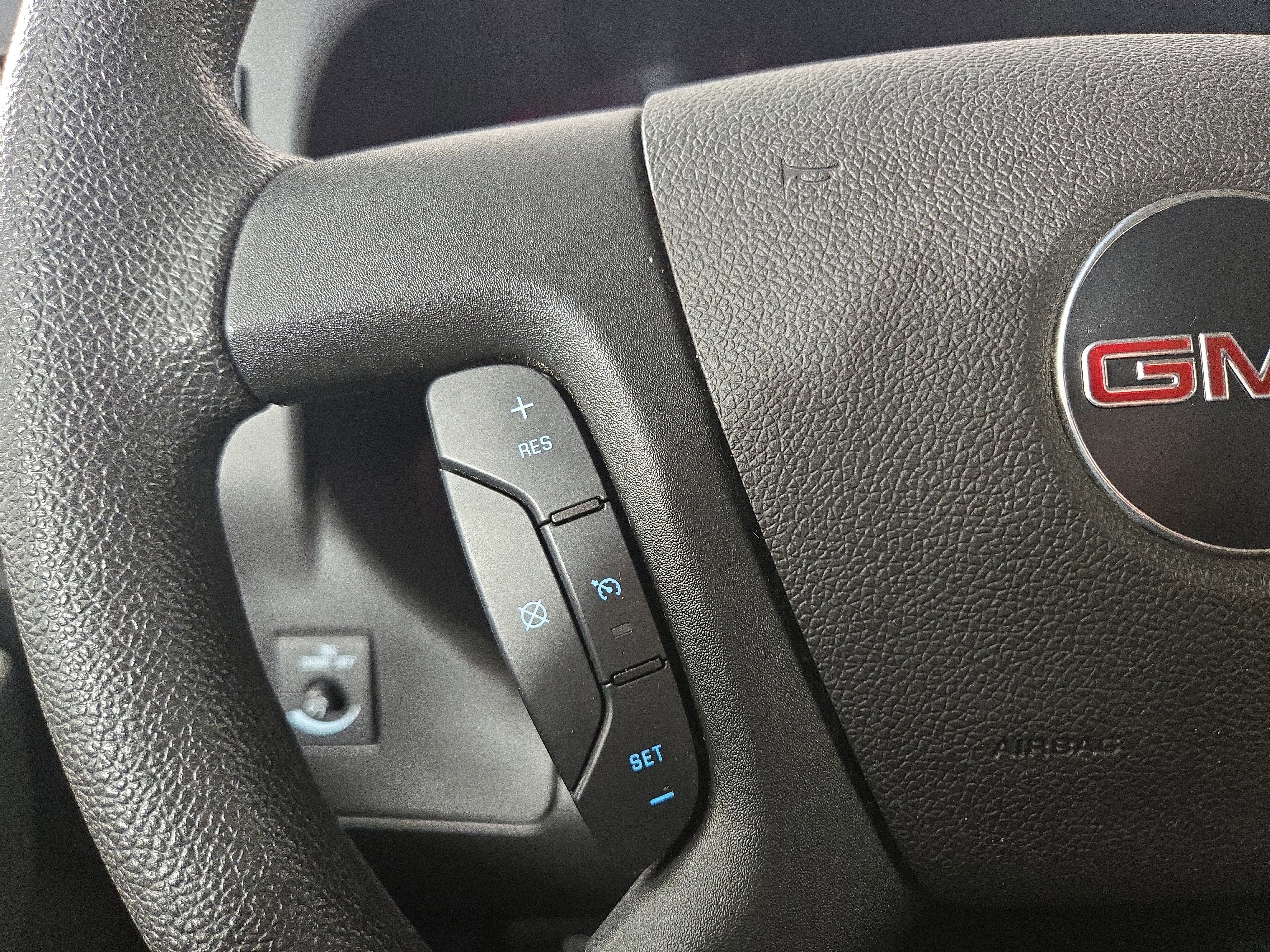 Certified 2023 GMC Savana 2500 w/ Driver Convenience Package image 15