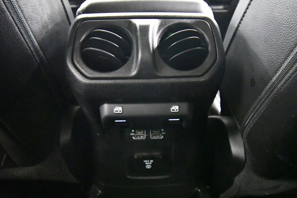 Used 2021 Jeep Wrangler Unlimited Sahara w/ Dual Top Group AWD/4WD image 16