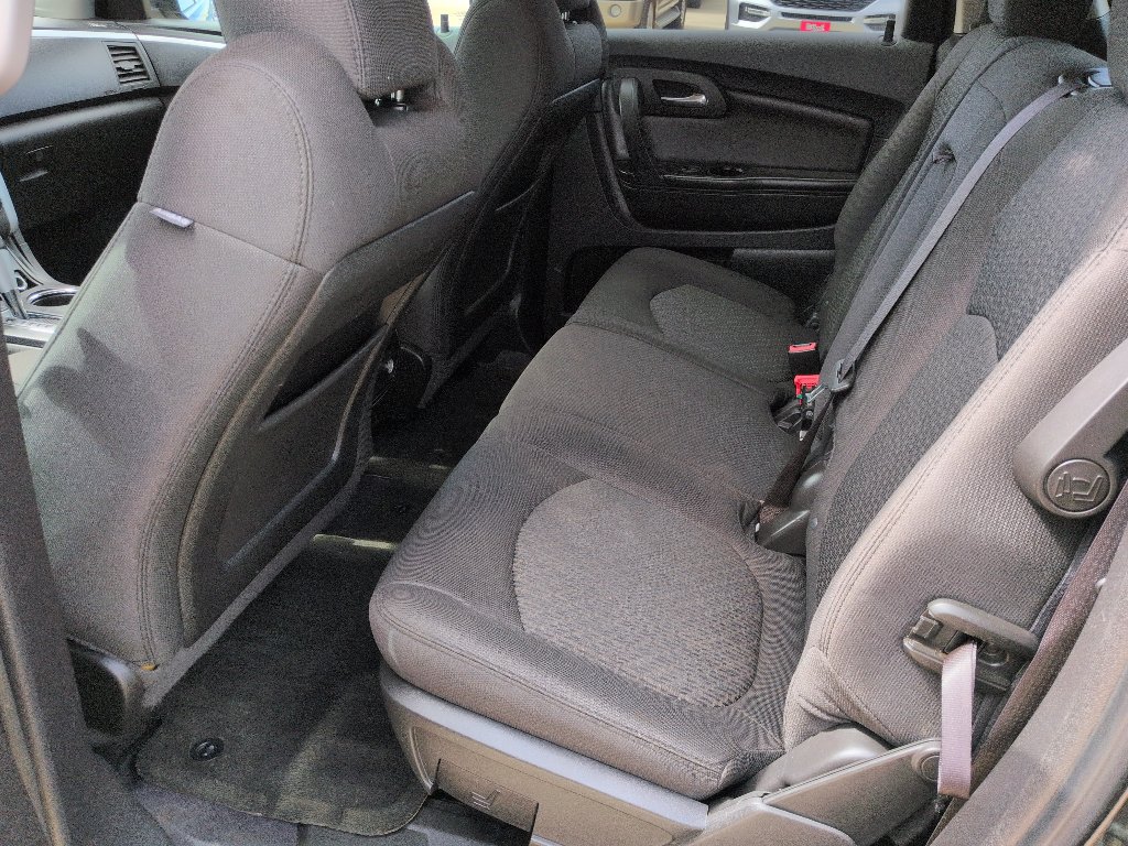 Used 2012 Chevrolet Traverse LT FWD image 23