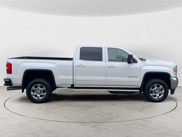 Used 2018 GMC Sierra 3500 SLE w/ SLE Preferred Package AWD/4WD image 4