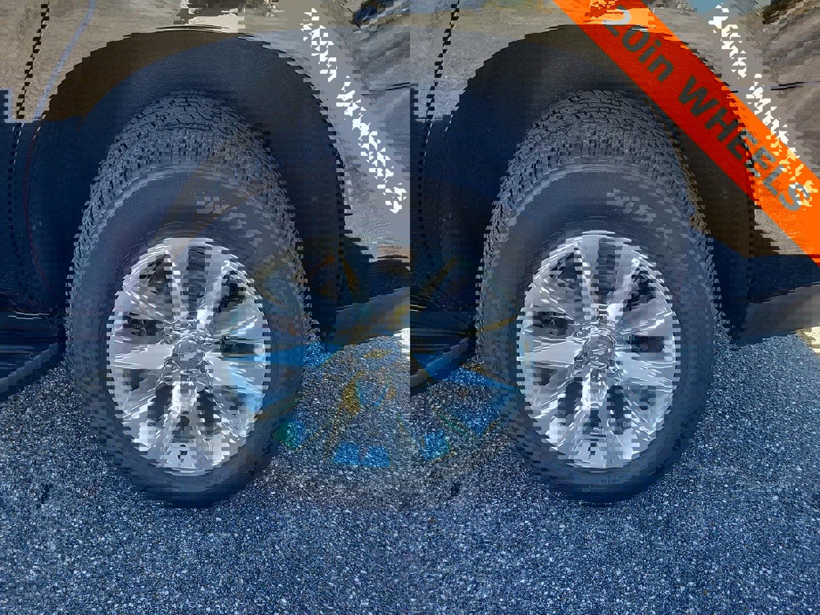 Used 2021 Chevrolet Tahoe Premier w/ Premium Package image 9