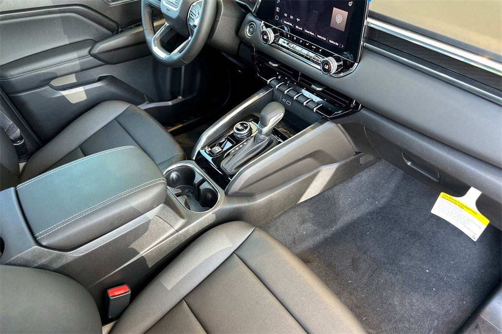 New 2025 GMC Canyon Elevation w/ Convenience Package image 13