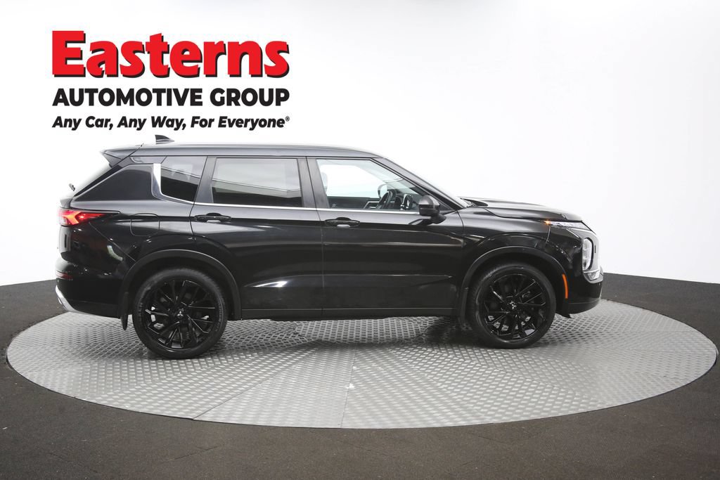 Used 2024 Mitsubishi Outlander SE AWD/4WD image 44