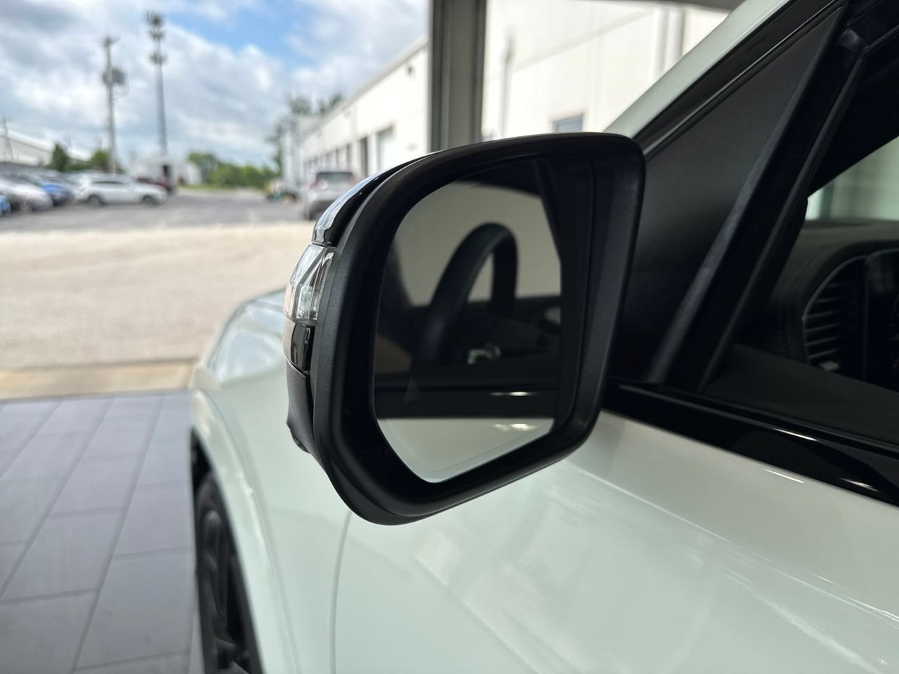 Used 2025 Mercedes-Benz GLS 450 4MATIC image 15