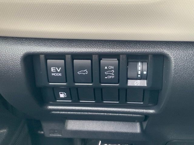 Certified 2025 Subaru Forester Premium image 30