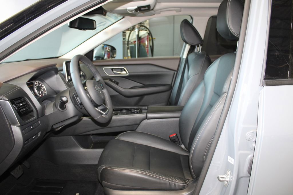 Used 2021 Nissan Rogue SL image 13