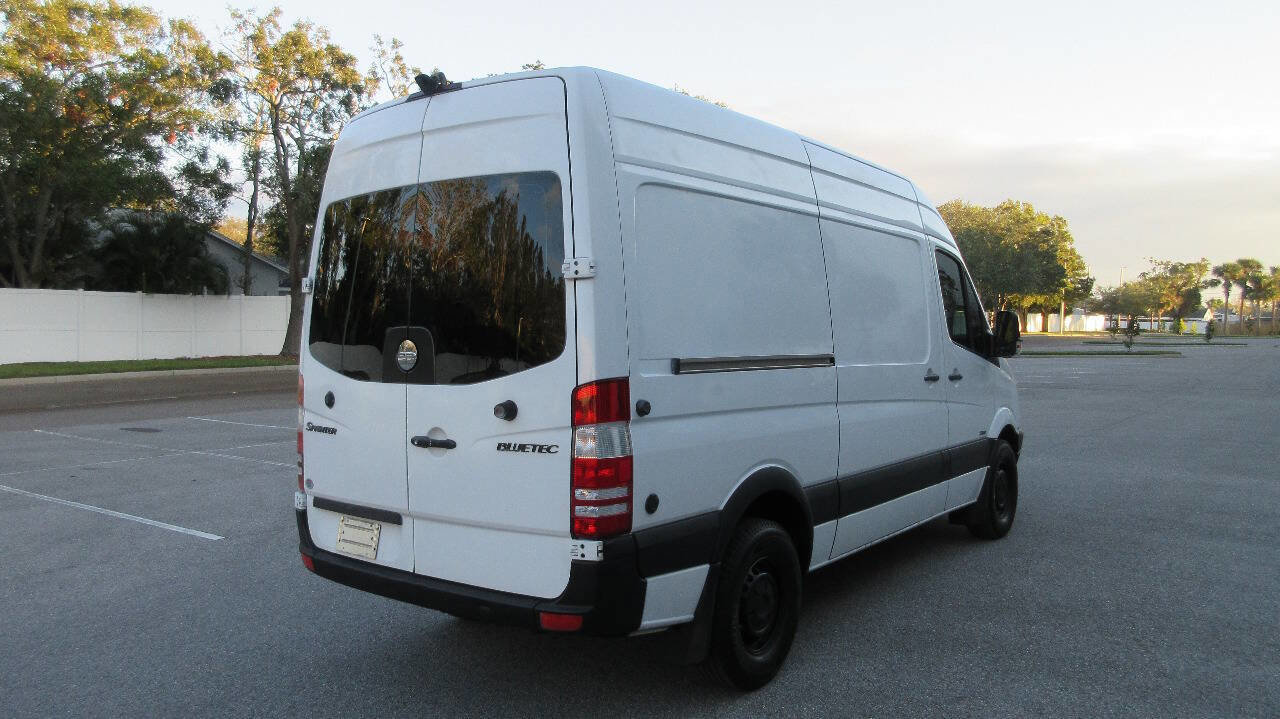 Used 2011 Freightliner Sprinter 2500 image 5