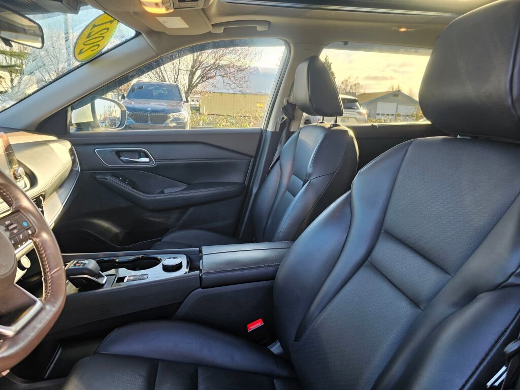 Used 2021 Nissan Rogue SV image 25