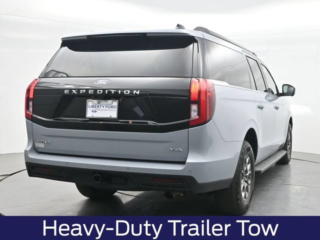 Used 2025 Ford Expedition Max Active AWD/4WD image 8