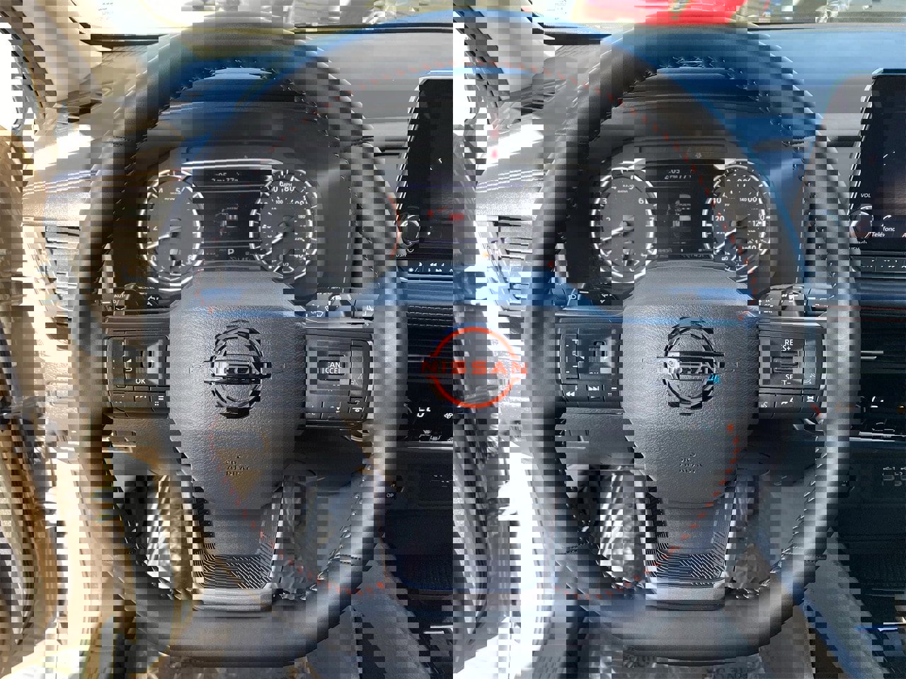 New 2025 Nissan Rogue SV image 30